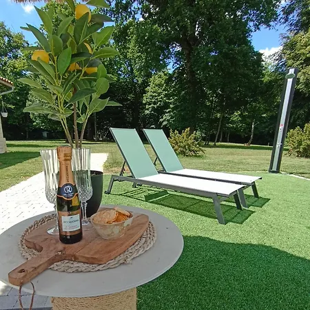 D'hotes Climatisees Au Petit Bonheur Lorigné