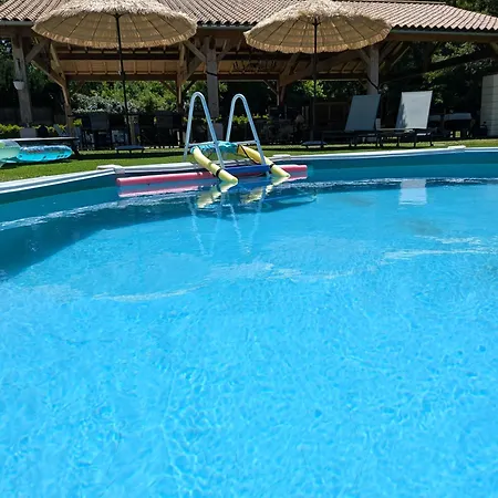 Bed & Breakfast D'hotes Climatisees Au Petit Bonheur Lorigné