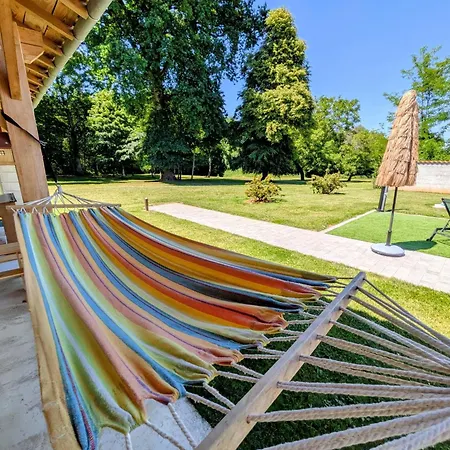 D'hôtes Au Petit Bonheur 4*